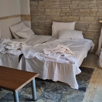 Hijyen İhlalleri Ve Böcek Sokması Sonrası Geciken İade