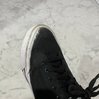 Puma Ayakkabısında Yapışkan Sızıntısı Ve Amazon Garanti Reddi