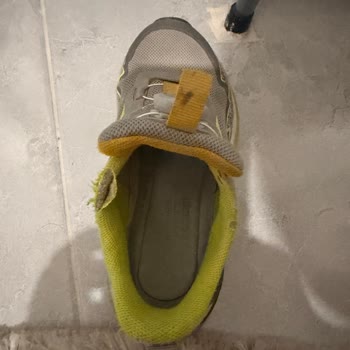 Çocuk Spor Ayakkabısının Kısa Sürede Deforme Olması Ve Mağazanın Çözüm Sunmaması