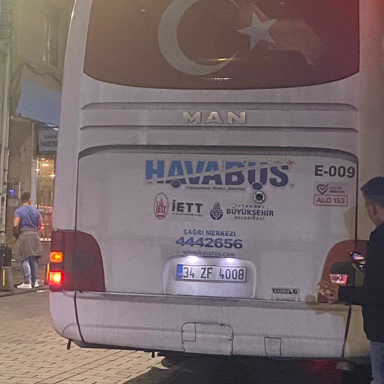 Levent Durağında Valiz Kaybı Ve Şoförün Kaba Davranışı