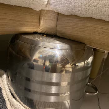 Kırılan Köşe Takımı Ayakları, Uzun Bekleme Süresi Ve Hızlı Çözüm Talebi