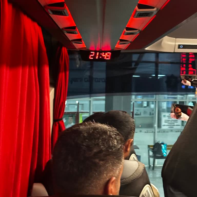 Aksaray Kars Seferinde 3 Saatlik Gecikme, Çift Koltuk Satışı Ve Asabi Sürücü