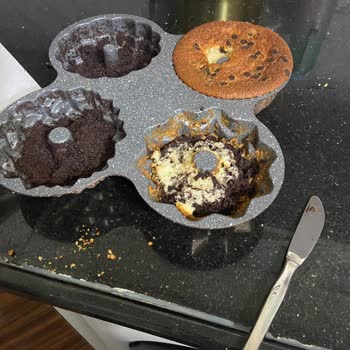 İki Yıllık Garantili Yapışmaz Kek Kalıbı Kısa Sürede Sorun Yaşattı