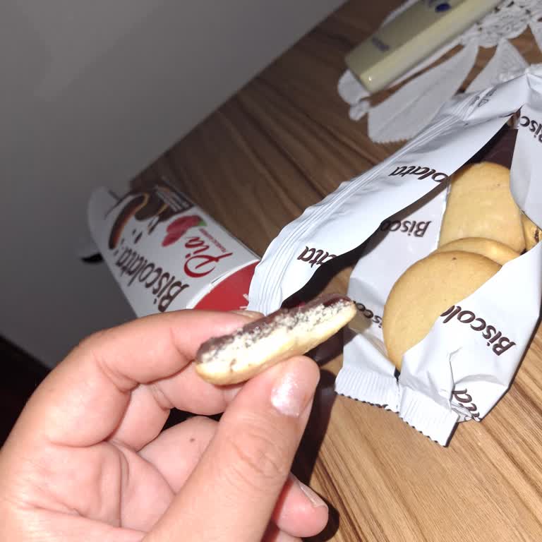 Frambuazlı Biscolata Pia’da Frambuaz Yok