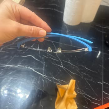 Göz Grup Optik Akasya’da Yanlış Cam Kalınlığı Ve Gözlüğün Büyümesi