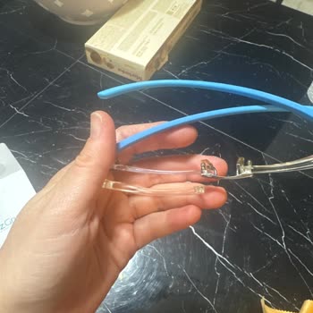Göz Grup Optik Akasya’da Yanlış Cam Kalınlığı Ve Gözlüğün Büyümesi