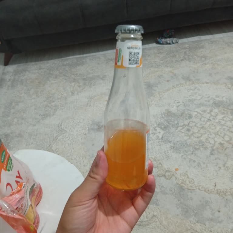 Kızılay Mango Ananas Aromalı Maden Suyunda Yarım Şişe Ve Açılmamış Kapak Sorunu