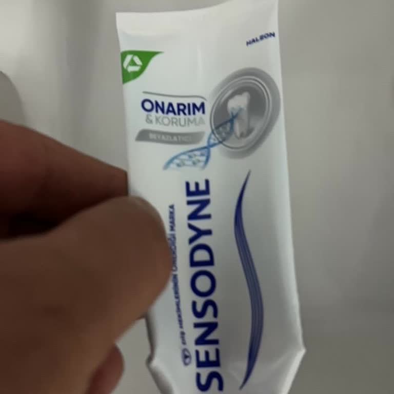 Sensodyne Diş Macununun Renk Ve Kalite Değişimi Orijinallik Şüphesi Oluşturdu