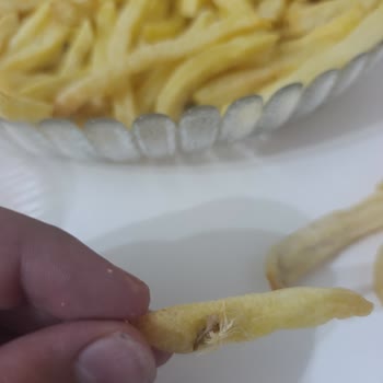 Tukaş Dondurulmuş Patatesinde Filizlenme Ve Siyah Lekeler, A101 Sorumluluk Almıyor