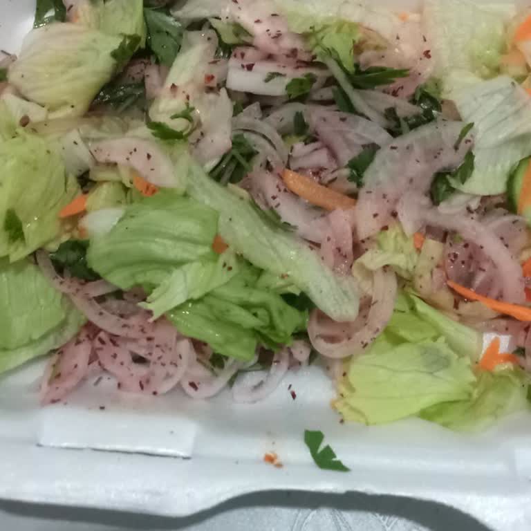 Eksik Ve Yanmış Tavukla Siparişte Büyük Hayal Kırıklığı