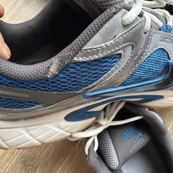 Nike Ayakkabısının Kısa Sürede Parçalanması Ve İade Talebi