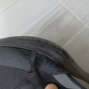Reebok Ayakkabısında Hızlı Bozulma Ve Parçalanma Sorunu