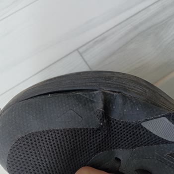 Reebok Ayakkabısında Hızlı Bozulma Ve Parçalanma Sorunu