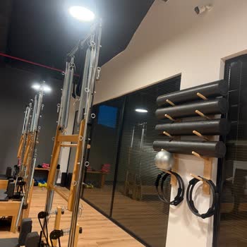 Kadın Pilates Salonunda Gizlilik İhlali Yapan Kamera Konumu