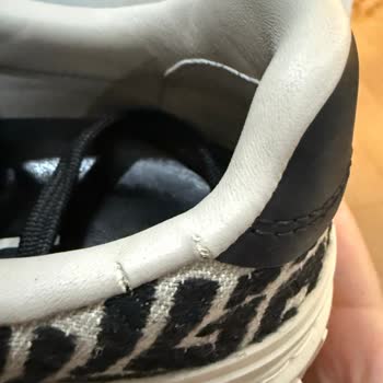 Balmain Ayakkabısında Kullanım Öncesi Yırtık Ve Ayak Yaralanması: Beymen'de Hayal Kırıklığı