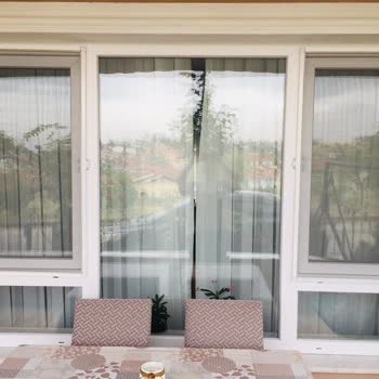 Adopen Pencere Montajı Sonrası İlgisizlik Ve Cam Lekesi