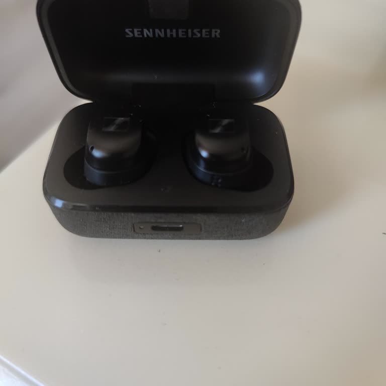 Sağ Kulaklık Çalışmıyor Ve Şarj Olmuyor Sennheiser Momentum True Wireless 3'te Kronik Arıza