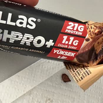 Protein Barındaki Kabuklu Yemiş Nedeniyle Diş Kırılması Ve Güven Kaybı