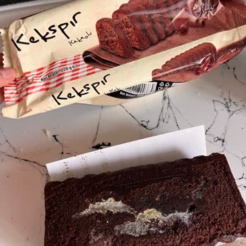 A101 Şubesinde Satılan Kekspir Kekinde Küf: Müşteri Güvenliği Tehlikede