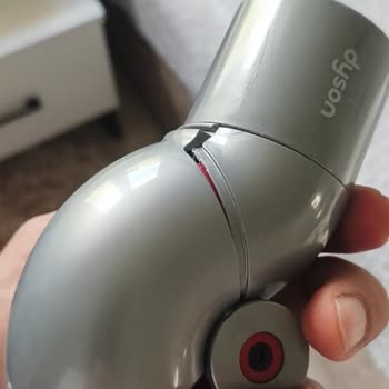 Dyson Aparatı Takılıyor, Garanti Kapsamı Reddi Mağduriyet Yaratıyor