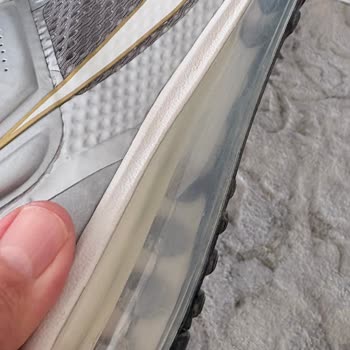 Nike Air Max Ayakkabısındaki Üretim Hatası Ve Mağazanın Fatura Şartı Çözüm Getirmiyor