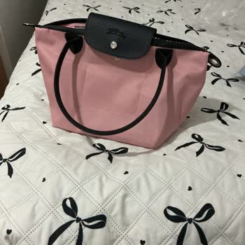 Longchamp Pembe Çanta Renk Uyumsuzluğu Ve İade Talebi