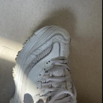 Ayakkabının Kısa Sürede Çatlaması Ve Üretim Hatası Reddi