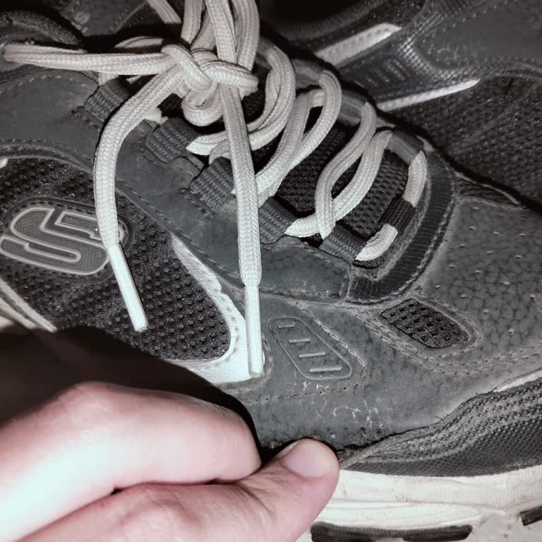 Marmara Park Skechers Ayakkabısında Dikiş Açılması Ve İade İsteği