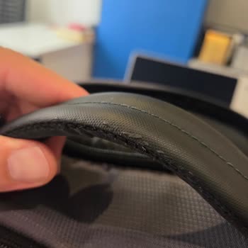 Samsonite Sırt Çantam Kısa Sürede Kumaşı Dökülerek Aşındı, Değişim Talebi