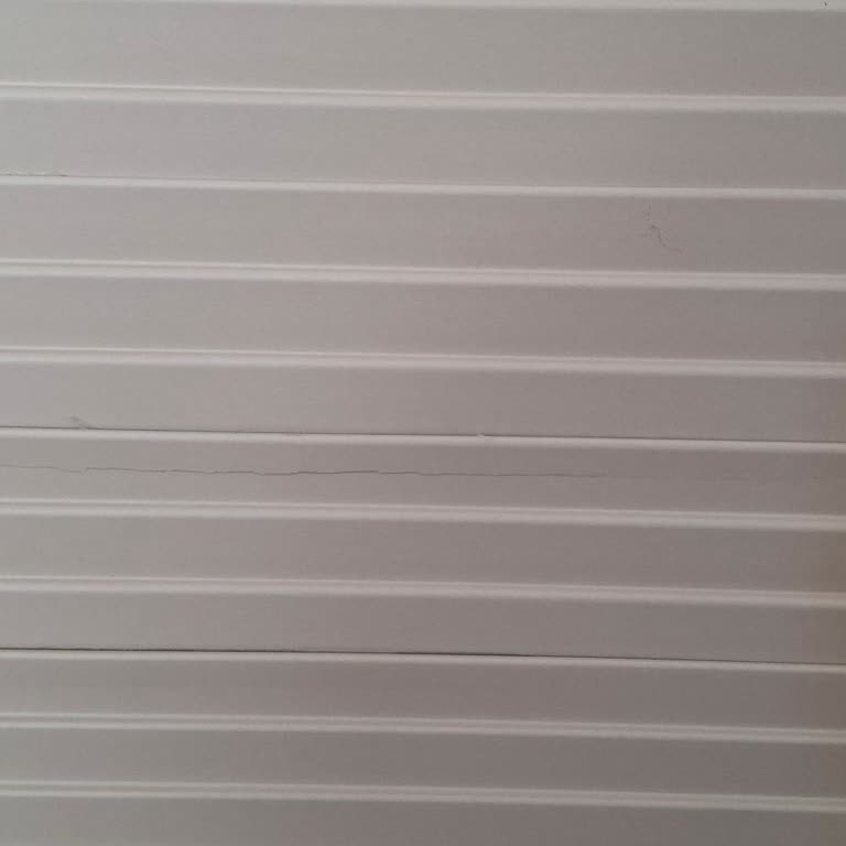 Aksaray Mağazasında Kusurlu Mobilya Ve Cevapsız İletişim