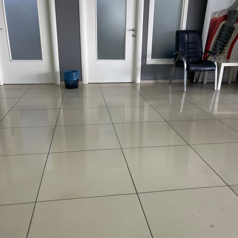 Diş Teli Çıktıktan Sonra Tutarsız Doktor Takibi Ve Uzun Bekleme