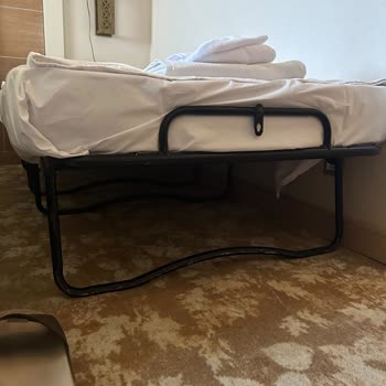 Obilet Ve Quadas Hotel'de Ayıplı Hizmet, Yanıltıcı Oda Ve İade Sorunu