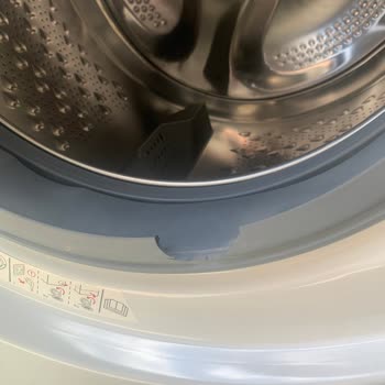 Altus Çamaşır Makinesinde Kapı Lastiği Yırtığı Garantili Değişim Talebi