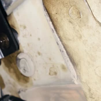 Citroen Servisinde Şanzıman Sorunu Ve Yağ Kaçağı Nedeniyle Güvenlik Endişesi