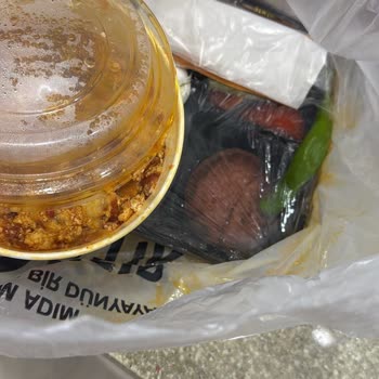 Patlamış Yumurta Ve Dökülen Menemen İçin İade Talebi
