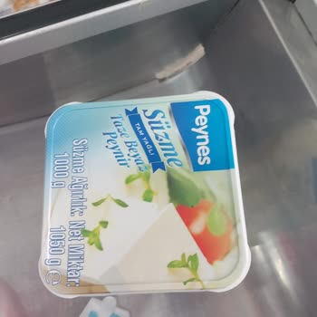 Bozuk Peynir Satışı Ve Düşük Gramajlı Değişim İçin Fazla Ücret Talebi