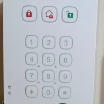 Vaat Edilen Yeni Sesli Komutlu Kablosuz Panel Gelmedi, Eski Model Ücret İstendi