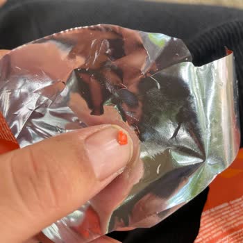 Dondurmanın İçinden Turuncu Plastik Parça Çıktı: Gıda Güvenliği İhmaline Tepki