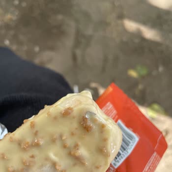 Dondurmanın İçinden Turuncu Plastik Parça Çıktı: Gıda Güvenliği İhmaline Tepki