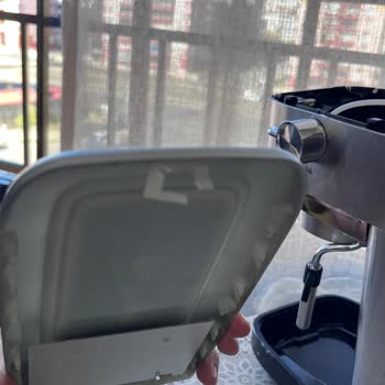 Ariete Espresso Makinesi Servis Sürecinde Sürekli Hasar Görerek Ücret İadesi Talebi