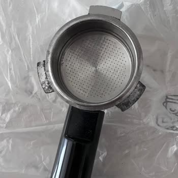 Ariete Espresso Makinesi Servis Sürecinde Sürekli Hasar Görerek Ücret İadesi Talebi