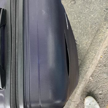 Valiz Hasarında Personel Saygısızlığı Ve Geri Dönüşün Olmaması