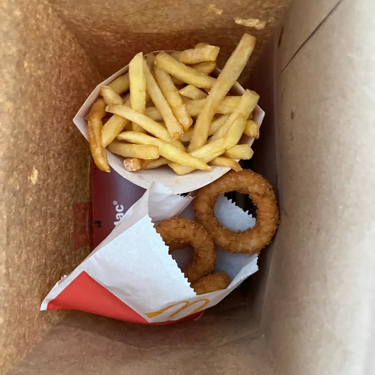 Kırşehir McDonald’s’ta Tek Kasa Ve Dikkatsiz Personel Nedeniyle Uzun Bekleme Ve Eksik Sipariş