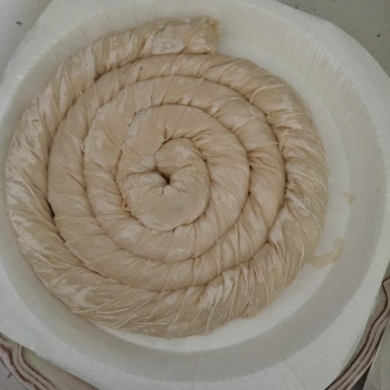 Denizli A101 Mağazasında İspanaklı Börek Tepsisi Eksik Satıldı