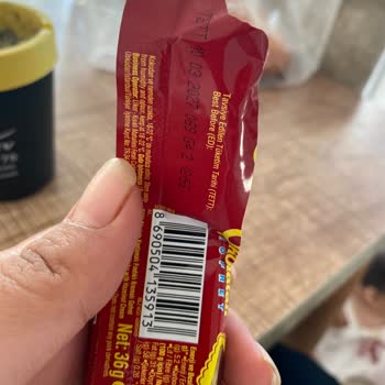 Ülker Çikolatalı Gofretten Beyaz Noktalar Sağlık Riski Ve Geri Çağrı Talebi