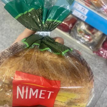 Aksaray Eskil A101 Şubesinde Küflü Ekmek Ve Süresi Geçmiş Ürünler Sağlık Riski