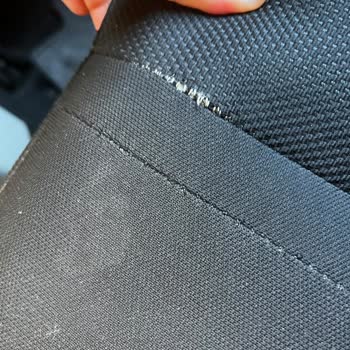 Hyundai Bayon Arka Koltuk Dikişindeki İşçilik Hatası Garanti Kapsamında Onarım Talebi