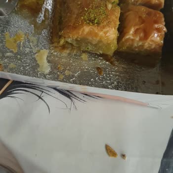 Baklava’da Aşırı Sert Antep Fıstığı Kabuğu Diş Ve Sağlık Tehlikesi Oluşturdu