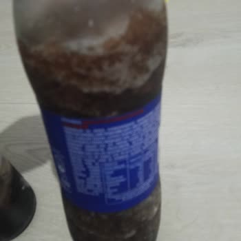 Getir'den Gelen Pepsi Şişelerinde Tortu Ve Bozulmuş Görünüm, Sağlık Endişesi