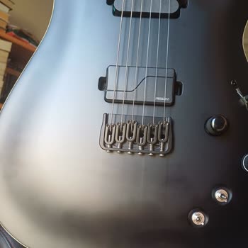 Yolculuk Öncesi Gitar Değişiminin Gecikmesi Ve Çelişkili Bilgiler